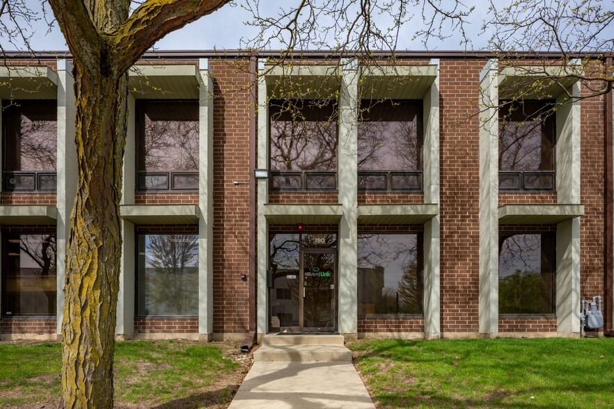 More Photos Of 770-780 Arthur Ave, Elk Grove Village Warehouse For Lease