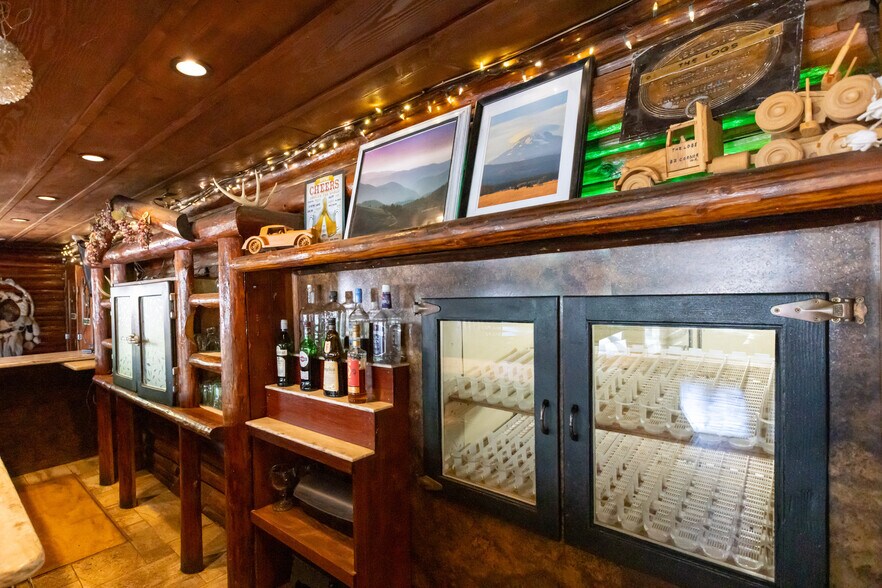 More Photos Of 1258 Highway 141, White Salmon Hospitality For Sale