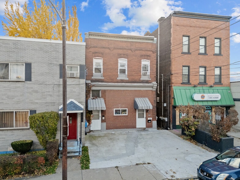 Primary Photo Of 2208 Woodstock Ave, Pittsburgh Specialty For Sale