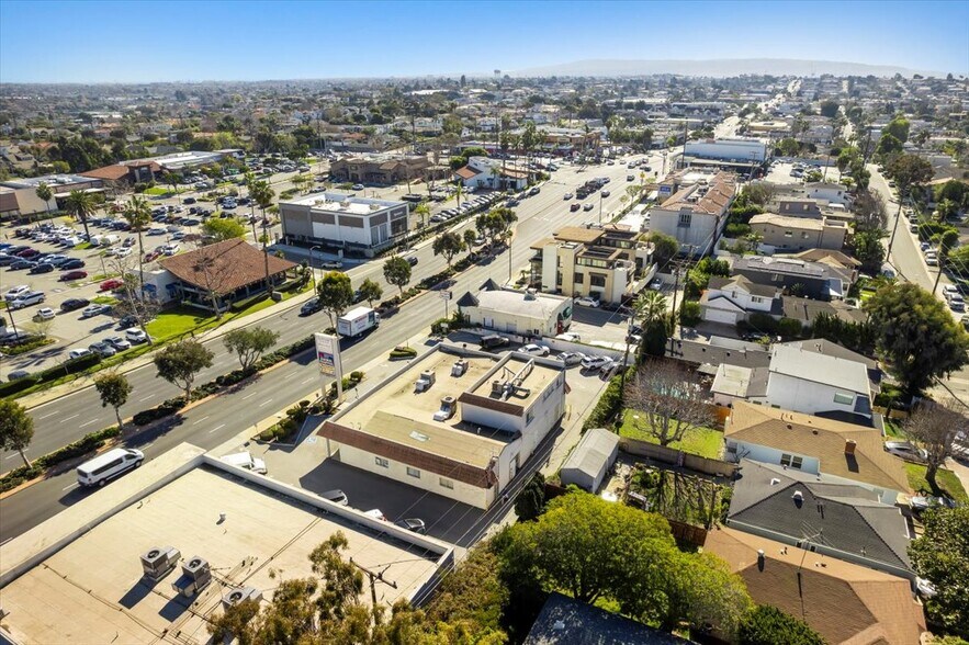 More Photos Of 2709 N Sepulveda Blvd, Manhattan Beach Storefront Retail Office For Lease
