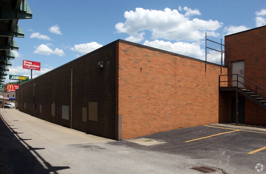 More Photos Of 1601-1617 Kanawha Blvd W, Charleston Unknown For Lease