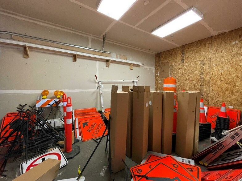 More Photos Of 6751 Graybar Rd, Richmond Warehouse For Sale