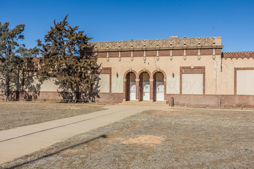 More Photos Of 2800 NW 9th St, Amarillo Schools For Sale