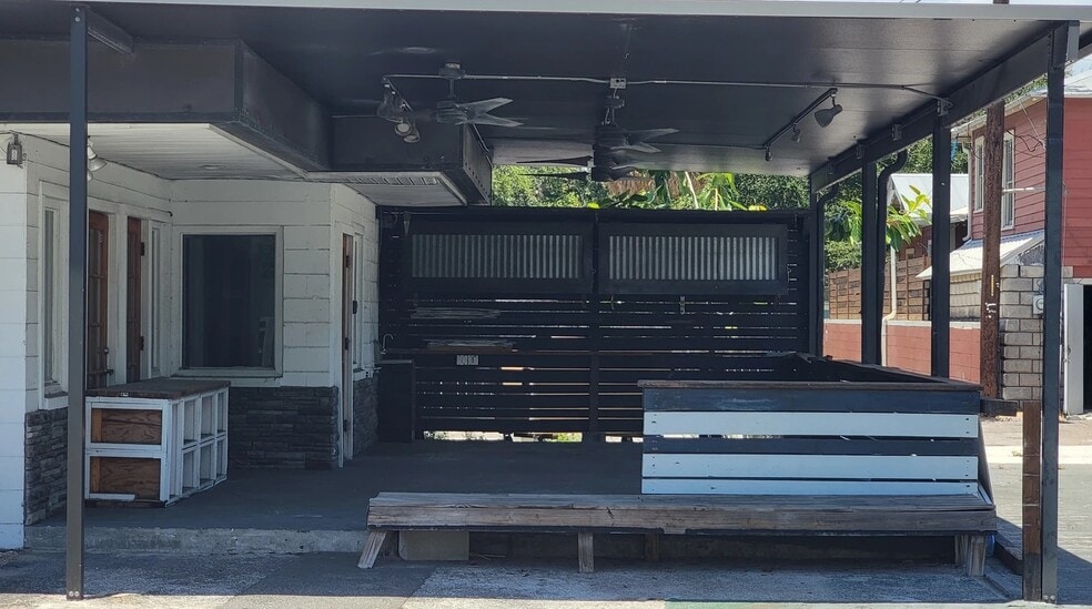 More Photos Of 2901 Central Ave, Saint Petersburg Restaurant For Lease