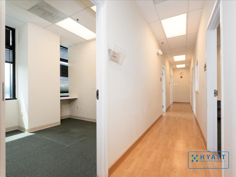 More Photos Of 12200 Annapolis Rd, Glenn Dale Medical For Sale