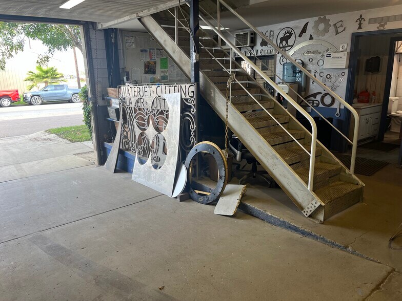 More Photos Of 1805 Cleveland Ave, National City Industrial For Sale