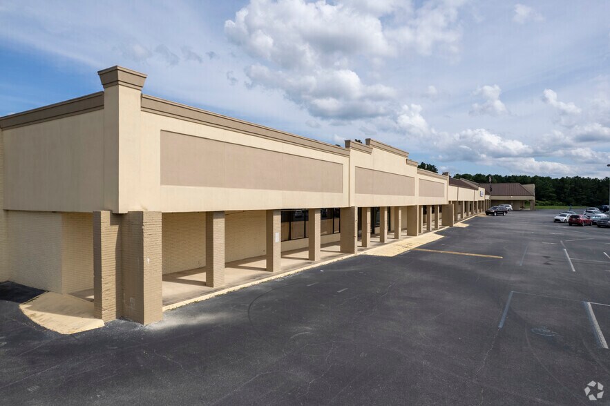 Primary Photo Of 2337-2375 1st St NE, Center Point Unknown For Lease