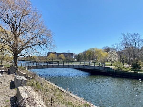 More Photos Of 53 Mason St, Salem Light Distribution For Lease