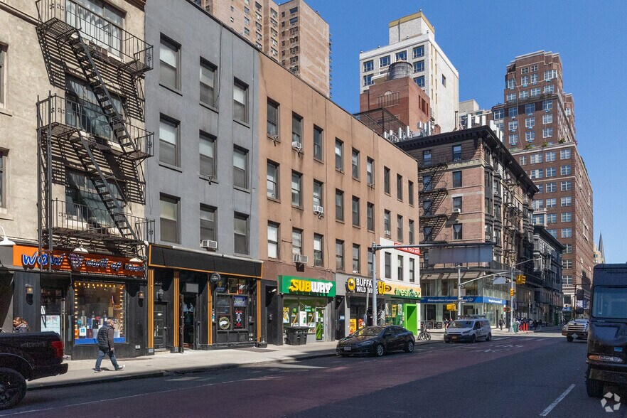 Primary Photo Of 1256 Lexington Ave, New York Storefront Retail Residential For Lease
