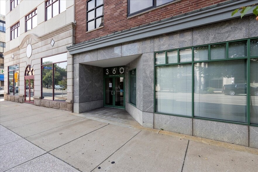 Primary Photo Of 360 Delaware Ave, Buffalo Office For Lease