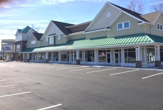 More Photos Of 1145-1147 Route 9, Wappingers Falls Freestanding For Lease