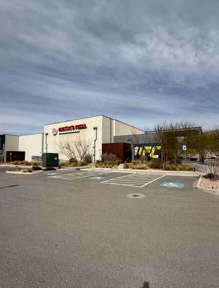 More Photos Of 340 Vin Rambla, El Paso Restaurant For Lease