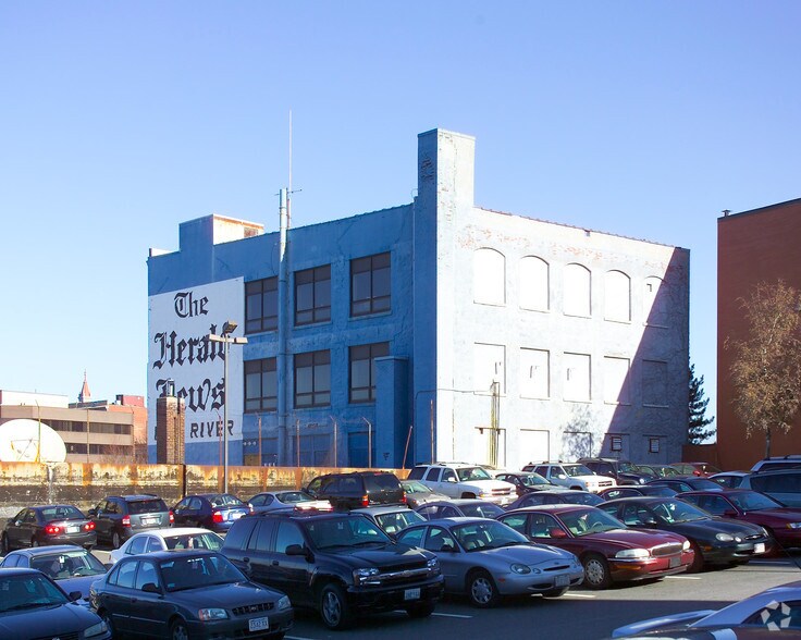 More Photos Of 207 Pocasset St, Fall River Warehouse For Lease
