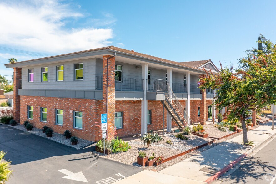 More Photos Of 235 W 5th Ave, Escondido Medical For Sale
