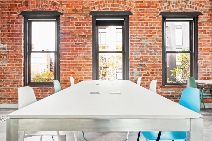 More Photos Of 260 Ainslie St, Brooklyn Coworking Space