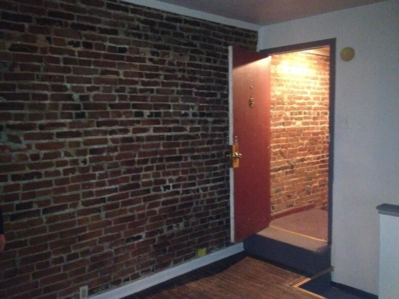 More Photos Of 1222 Chancellor St, Philadelphia Apartments For Sale