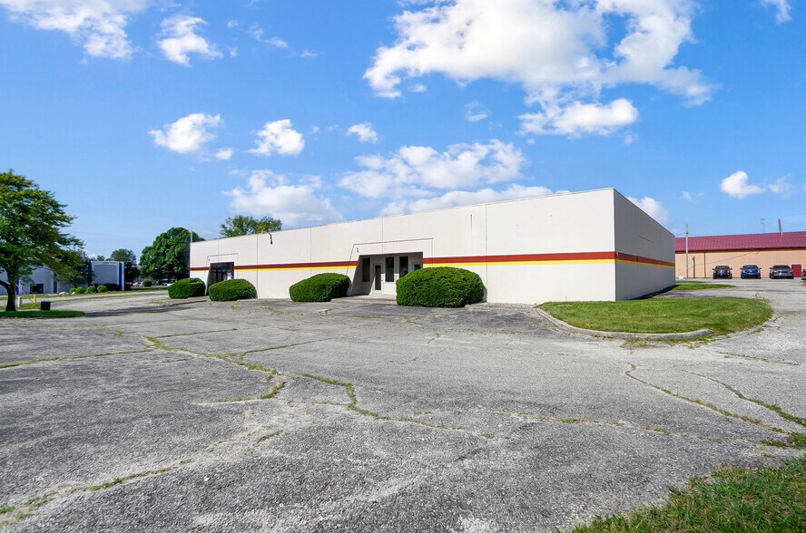More Photos Of 4745 Wadsworth Rd, Dayton Warehouse For Lease