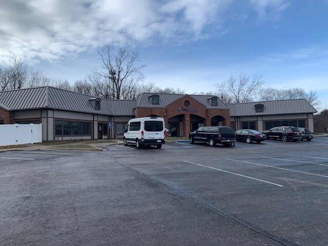 More Photos Of 3730 S Elizabeth St, Independence Medical For Lease