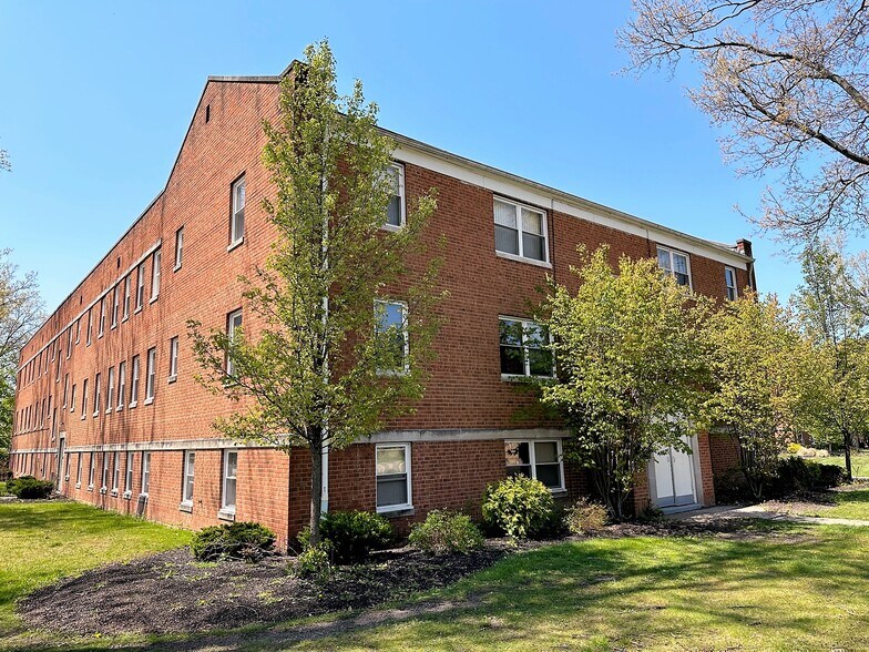 More Photos Of 2734 Noble Rd, Cleveland Heights Apartments For Sale