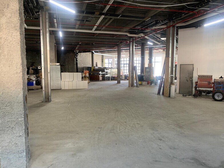 More Photos Of 874 Willoughby Ave, Brooklyn Apartments For Lease