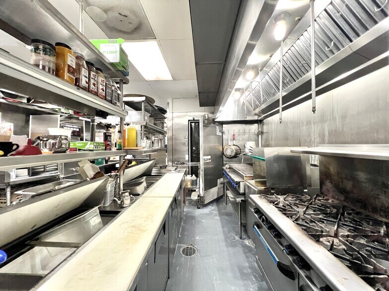 More Photos Of 223 Valencia Ave, Coral Gables Restaurant For Sale