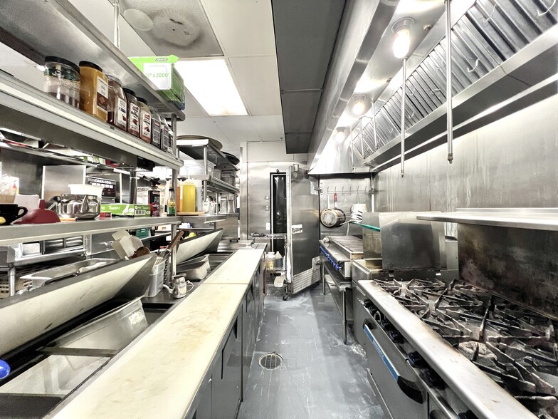 More Photos Of 223 Valencia Ave, Coral Gables Restaurant For Lease