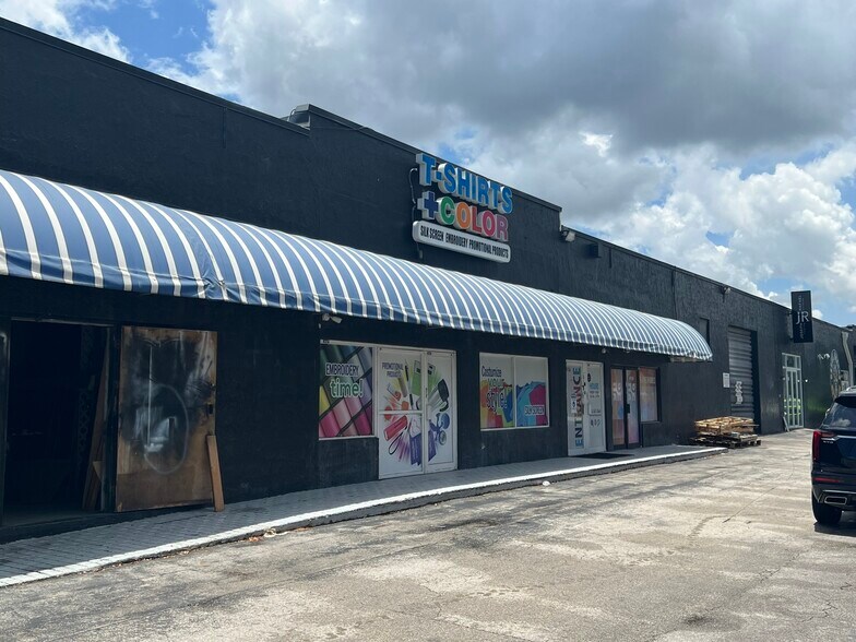 More Photos Of 4180-4182 SW 74th Ct, Miami Showroom For Lease