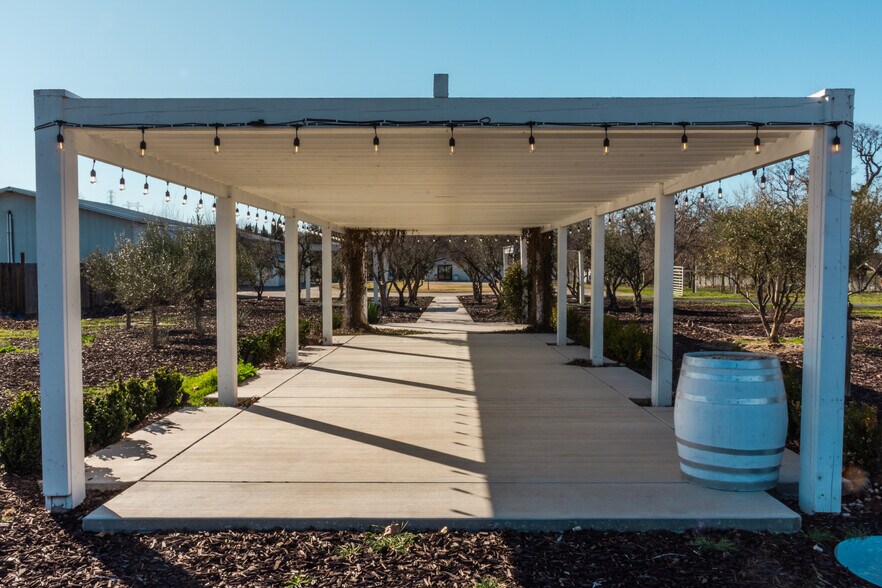 More Photos Of 1020 Penman Springs Rd, Paso Robles Winery Vineyard For Sale