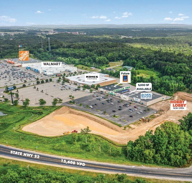 More Photos Of 121 Commerce St, Wisconsin Dells General Retail For Lease