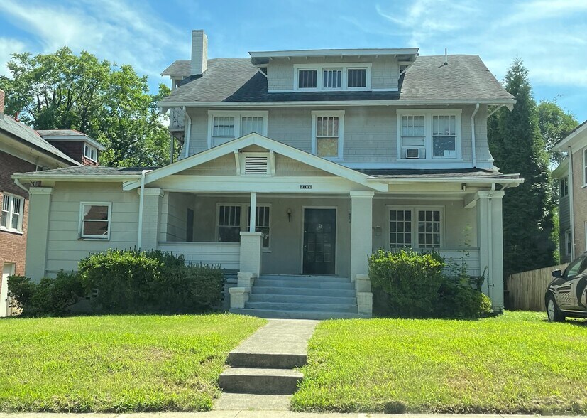 Primary Photo Of 2106 Westover Ave SW, Roanoke Apartments For Sale
