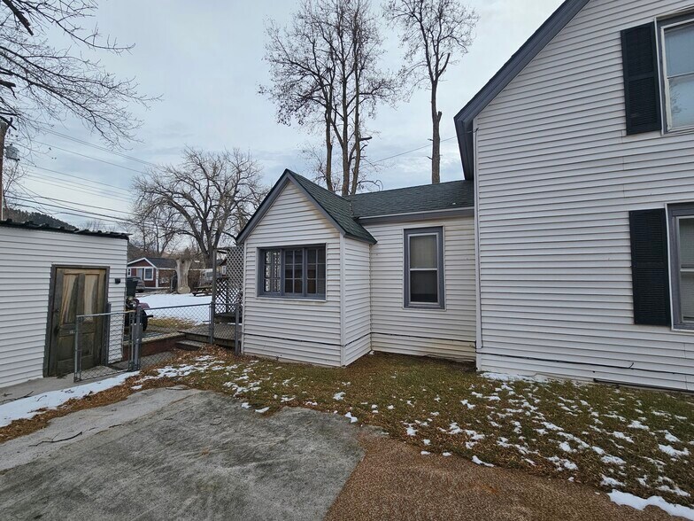 More Photos Of 1828 Junction Ave, Sturgis Office Residential For Sale