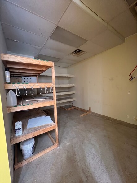 More Photos Of 2503 Manchester Expy, Columbus Freestanding For Lease