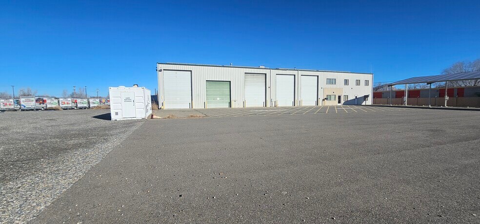 More Photos Of 2948 I-70 Business Loop, Grand Junction Warehouse For Lease
