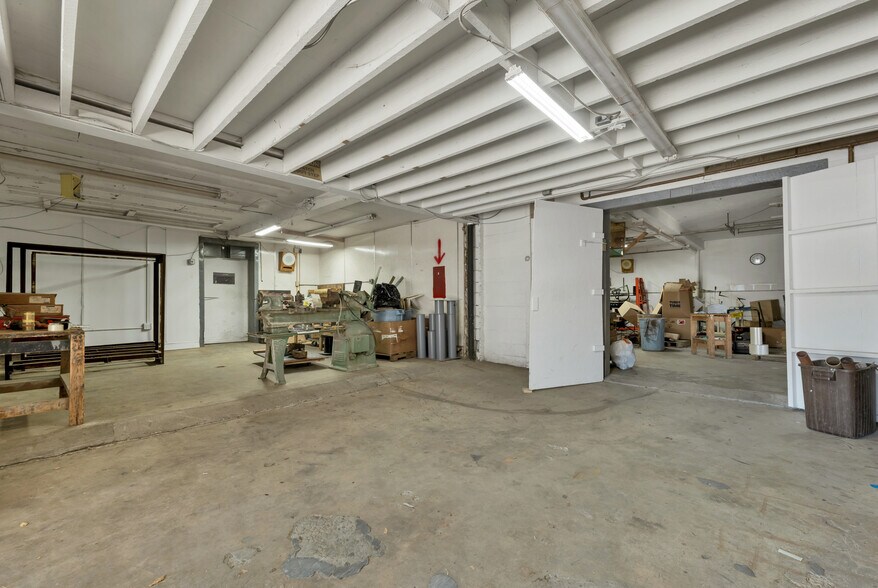 More Photos Of 55 Maynesboro St, Berlin Industrial For Sale