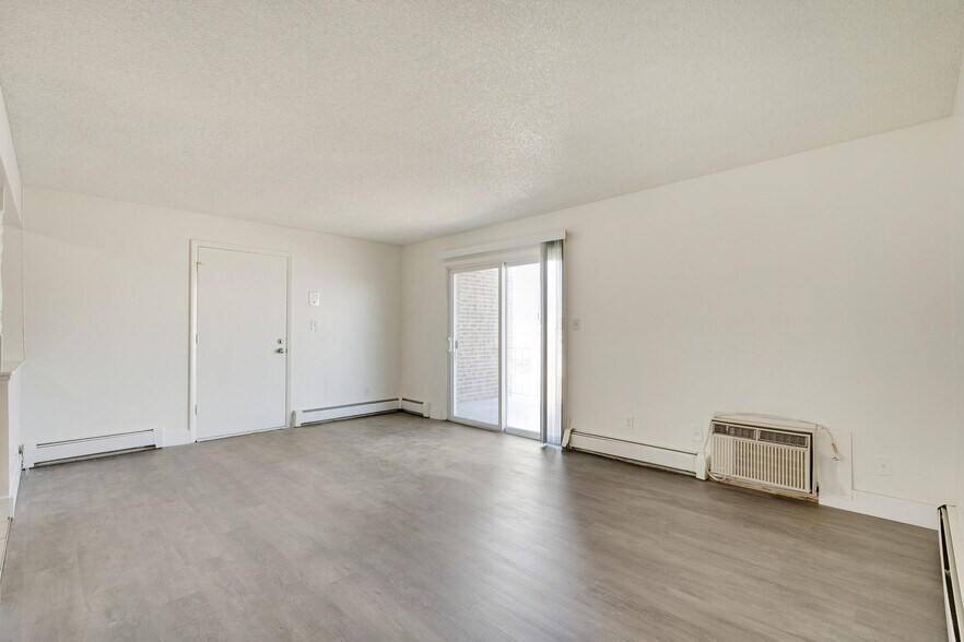 More Photos Of 2435-2459 W 11th St, Greeley Apartments For Sale
