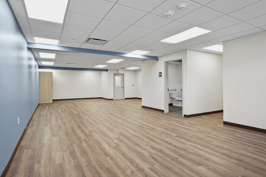 More Photos Of 7610 Mineral Point Rd, Madison Daycare Center For Lease