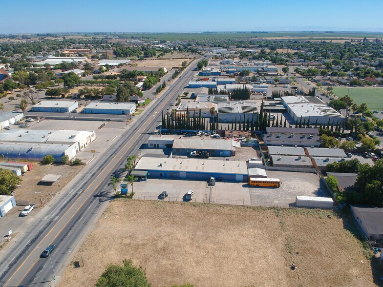 More Photos Of 1029 Martin Luther King Jr Way, Merced Freestanding For Sale