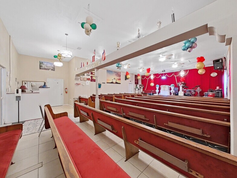 More Photos Of 4501 N 42nd St, Tampa Religious Facility For Sale