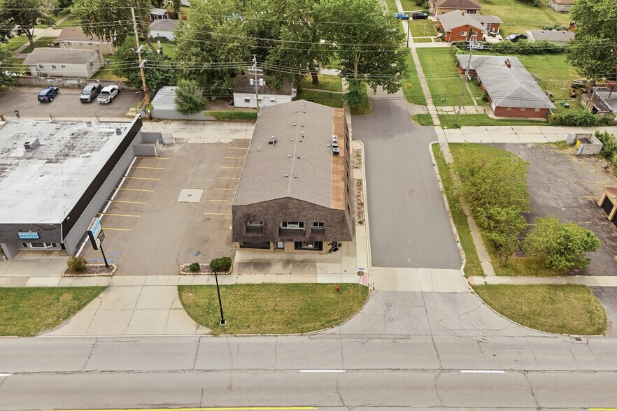 More Photos Of 23589-23593 Van Born Rd, Taylor Freestanding For Sale