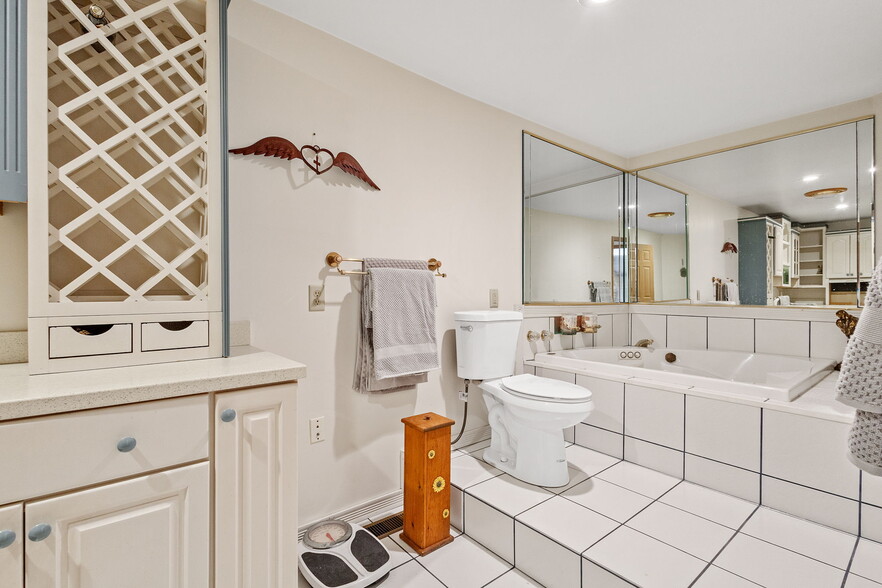 More Photos Of 2507 E 1100 N, Demotte Apartments For Sale