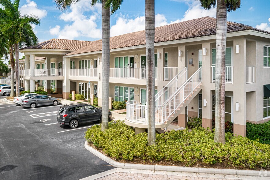 Primary Photo Of 5220 S University Dr, Davie Office For Sale