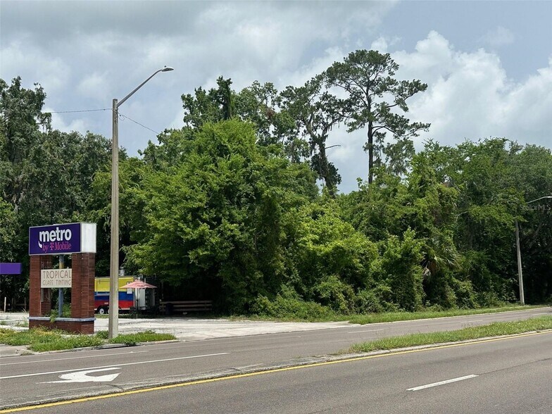 More Photos Of 706 NW 13th St, Gainesville Land For Sale