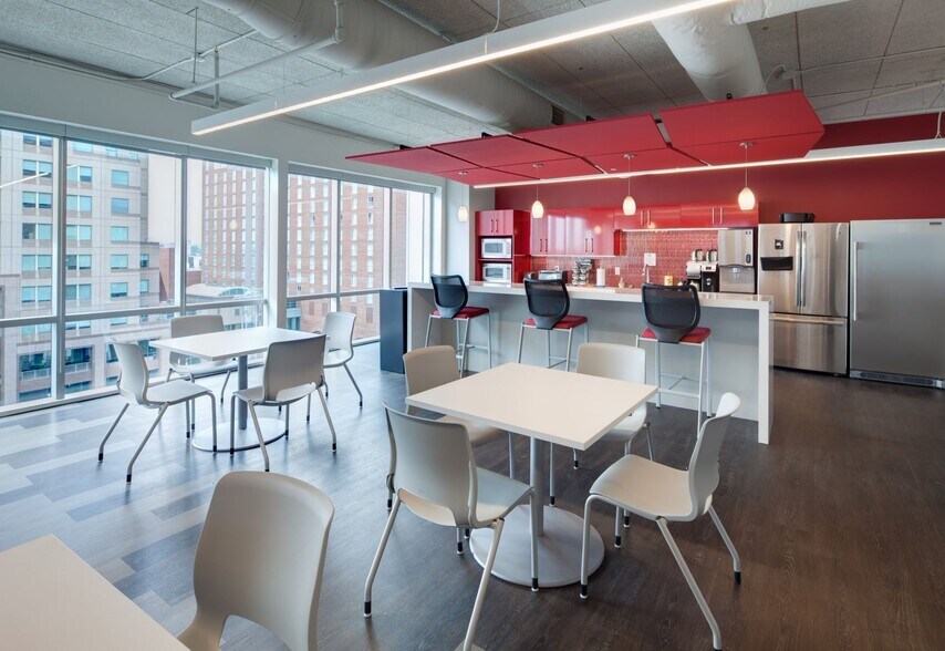 More Photos Of 421 Fayetteville St, Raleigh Coworking Space