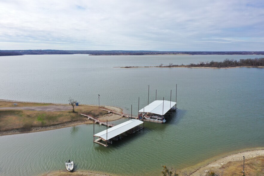 More Photos Of 13947 Reel Ln, Madill Marina For Sale