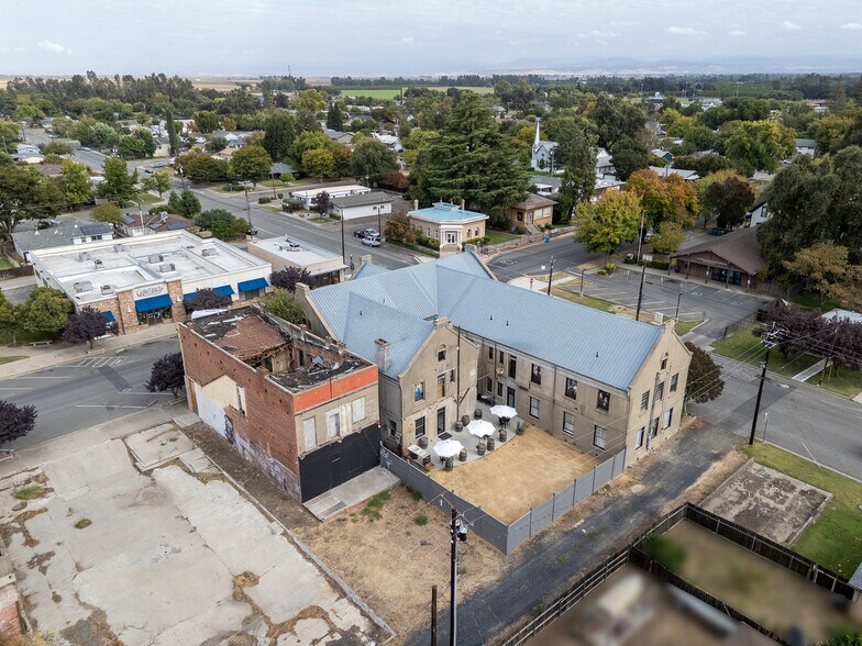 More Photos Of 479 B St, Biggs Storefront Retail Office For Sale