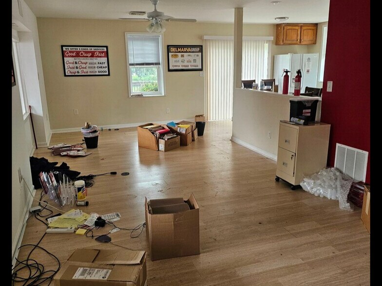 More Photos Of 210 Broad St, Saint Georges Flex For Lease