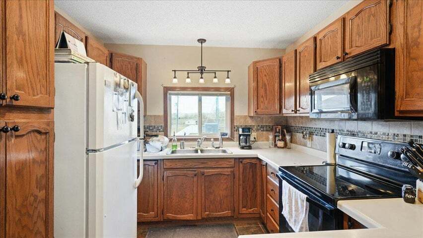 More Photos Of N1856 County Road O, Stoddard Restaurant For Sale