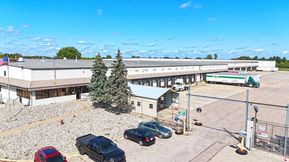 More Photos Of 5542 W Grand River Ave, Lansing Warehouse For Sale