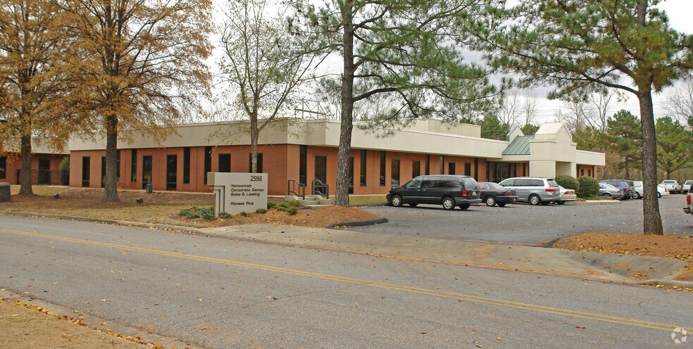 More Photos Of 2596 Corporate Ave E, Memphis Office For Lease