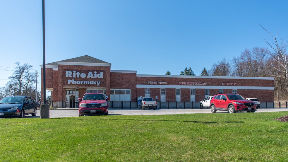 More Photos Of Rite Aid, Chardon Freestanding For Sale